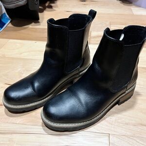 Universal Threads Black Boots